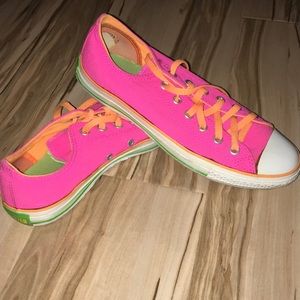 Converse size 9 women
